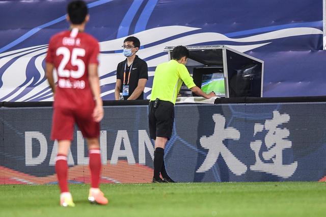 亚冠精英联赛-海港4人防守无果，海港0-1落后光州