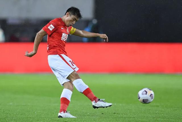 武汉三镇vs浦项制铁：阿齐兹抽射破门 三镇1-0领先