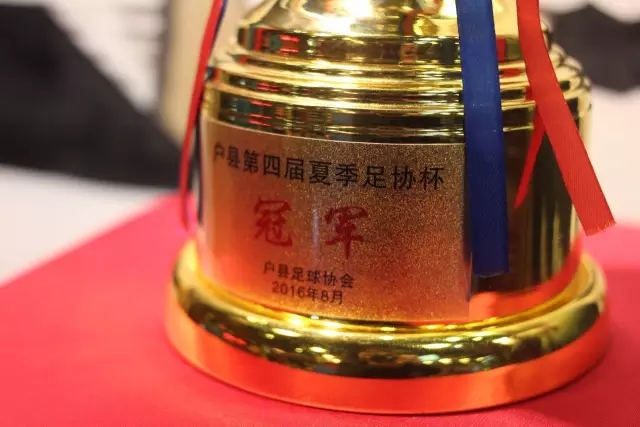 18岁小将1球1助帮罗马获胜 穆帅拥抱作为奖励